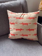 Scion fox square cushion - mr,