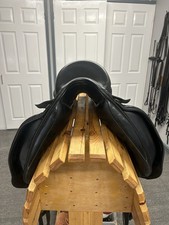 MW Black Ideal Dressage Saddle