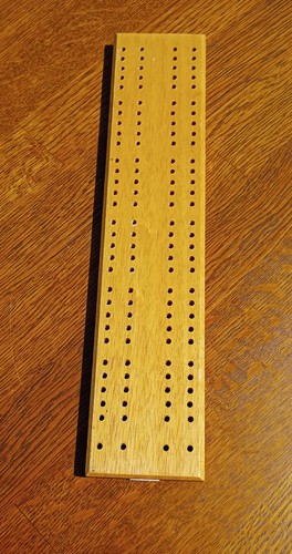 Vintage wooden cribbage board - cribbage,