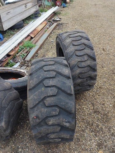 Jcb bobcat skidsteer - jcb,