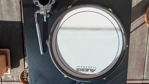 Red alesis mesh - drum, pad