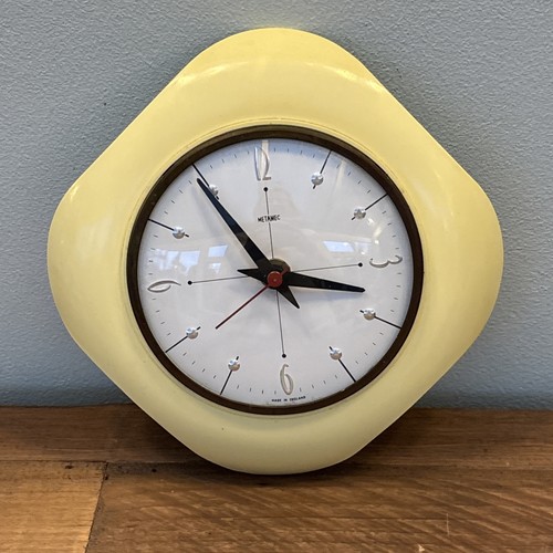 Vtg 1960s yellow bakelite - vtg,