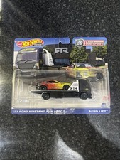 Hot Wheels Team Transport 1:64