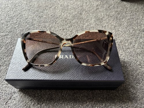 Prada sunglasses tortoiseshell - prada,