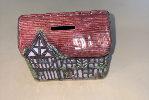 Churchill tudor cottage - churchill's,