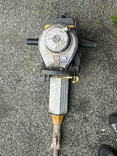 Petrol gas concrete - petrol/gas, breaker