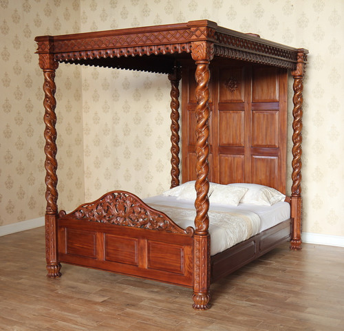Poster canopy bed - 4,