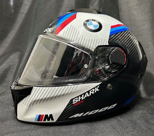 Off shark with bmw m1000rr - off,