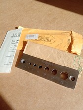 Lie Nielsen Metric Dowel Plate