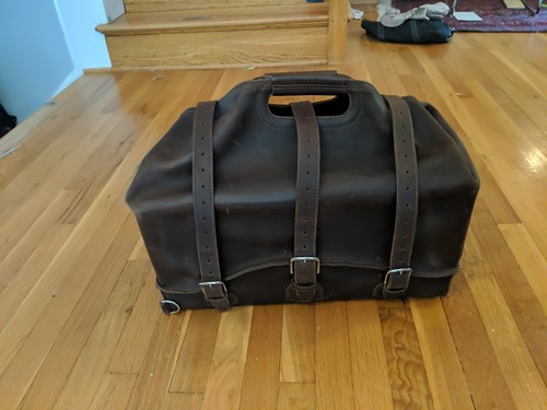 Saddleback leather - leather, 20"