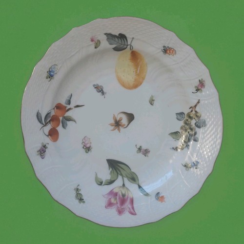 Vintage herend hungary - herend, 9"