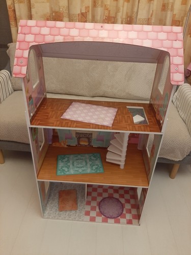 Kidkraft dolls house - kidkraft,