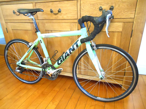 Giant tcr road bike - tcr,