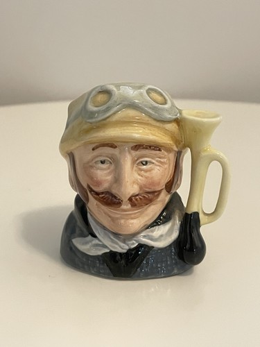 Royal doulton veteran motorist - doulton,