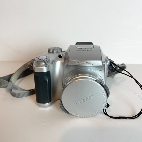 Fujifilm finepix s304 2mp 6x - fujifilm,