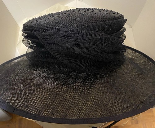 Vintage ladies black hat - vintage,