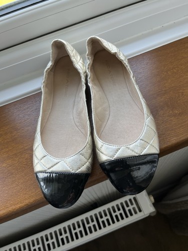 Used pied terre leather - pied,