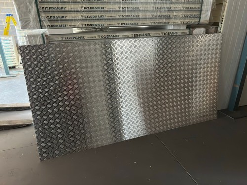 Aliminium checker plate