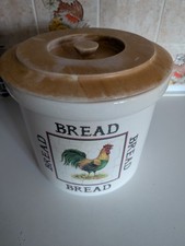 Cloverleaf Ceramic Bread Bin