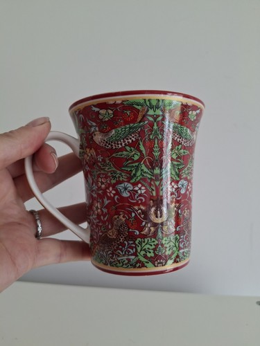 William morris strawberry - morris,