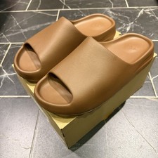Yeezy Slide Flax FZ5896