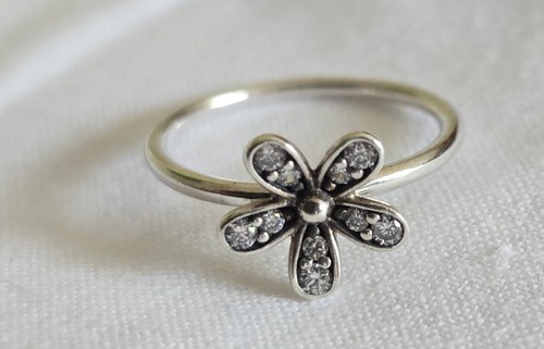 Genuine pandora dazzling daisy - genuine,