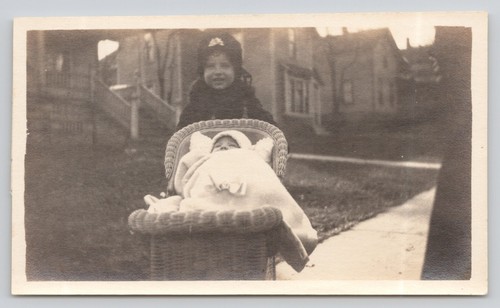 Vintage photo little girl - vintage,