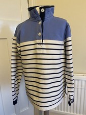 Lazy Jacks Sweatshirt Button