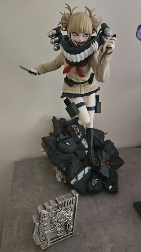 Himiko toga scale statue - toga,