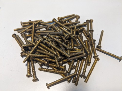 4 pan head slotted - 6/32, x