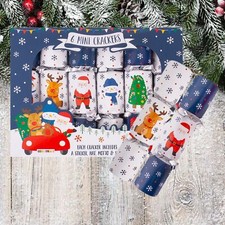 6 Mini Christmas Crackers