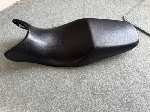 Kawasaki zr7 seat - kawasaki,