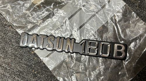 Datsun 180b boot lid badge - ,