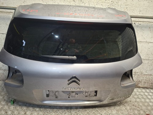 Rear tailgate quartz grey - rear,