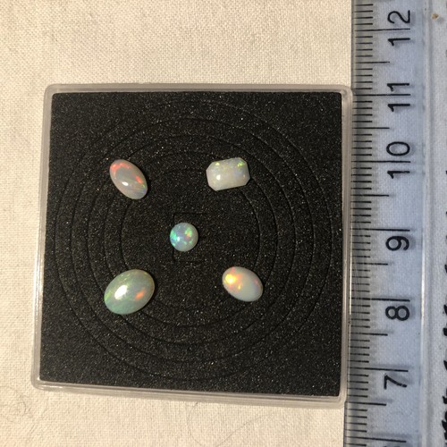 Nice selection of opals - a,
