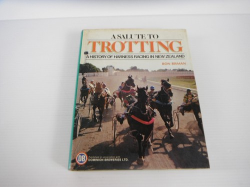 Salute trotting book - trotting,
