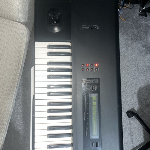 Korg synthesizer - m, 1