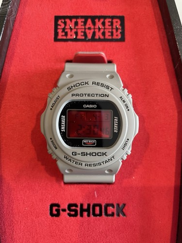 Sneaker freaker casio - x,