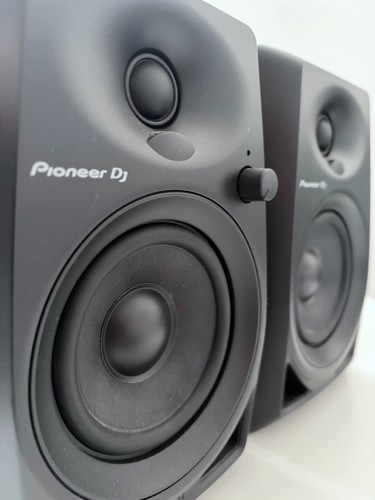 Pioneer 4 active - dm-40, 4"