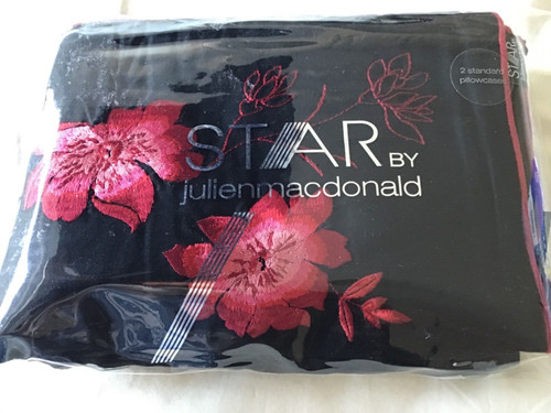 Star julien macdonald 2 - julien,