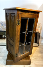 WOOD BROTHERS OLD CHARM LIGHT OAK REVOLVING CD CABINET MODEL No.2131