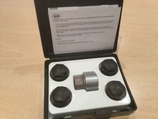 NEW GENUINE VAUXHALL  MOKKA KARL AMPERA ZAFIRA C LOCKING WHEEL NUTS SET 13331034