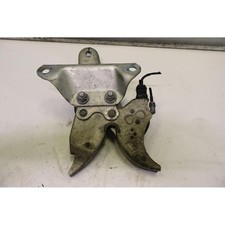 CASE BRACKET RIGHT MERCEDES