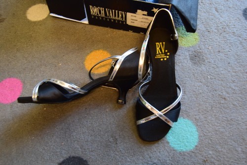 Black and silver - roch, valley