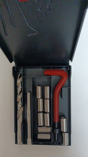 Cylinder head bolts thread - cylinder,