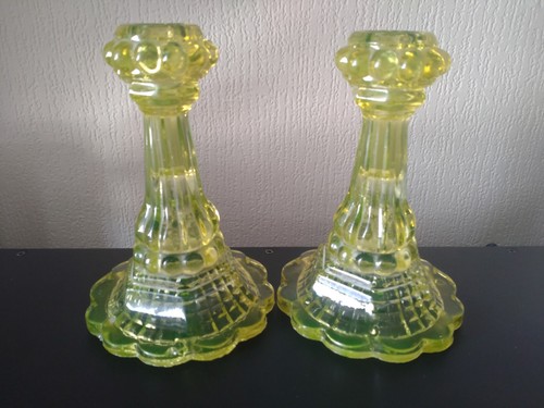 Vaseline glass uranium - uranium,
