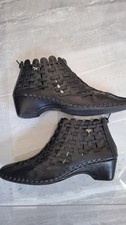 Pikolinos Black Woven Leather