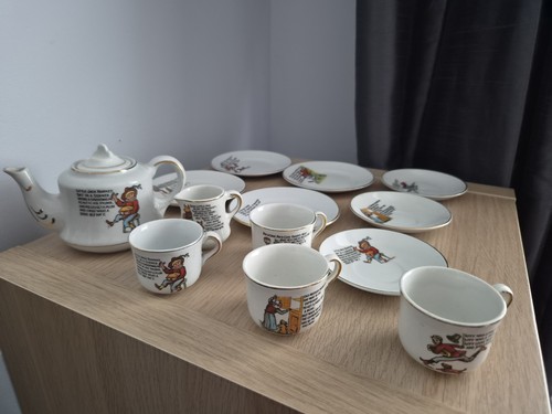 Vintage nursery rhyme tea set - nursery,