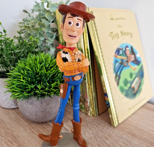 Disney showcase woody figurine - showcase,