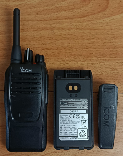 Two way radio icom - way,